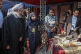 تصاویر/ بازدید روحانی از طاق بستان کرمانشاه  <img src="/images/picture_icon.gif" width="16" height="13" border="0" align="top">