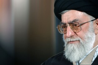 تسلیت رهبر برای درگذشت مادر شهید صیاد شیرازی