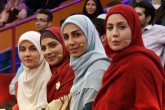 حمله به خندوانه به دلیل خندیدن مهمانان حمله به خندوانه به دلیل خندیدن مهمانان