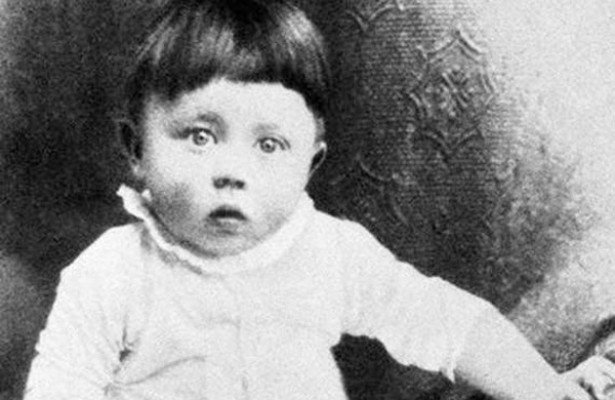 عکس دوران کودکی آدولف هیتلر رهبر آلمان نازی