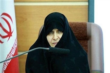 نباید زنان بهترین ساعت خود را در کنار نامحرم شاداب باشند و با خستگی خانه بروند