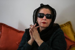 پری زنگنه را پری آوازهای ایران می دانیم