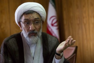 بی اطلاعی وزیر دادگستری از معاوضه هما هودفر با خاوری