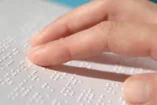 سامانه عملیات بانکی ویژه روشندلان توسط بانک صادرات ایران راه اندازی شد