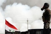 تصاویر/ انتشار گاز سمی در حمله داعش به قیاره  <img src="/images/picture_icon.gif" width="16" height="13" border="0" align="top">