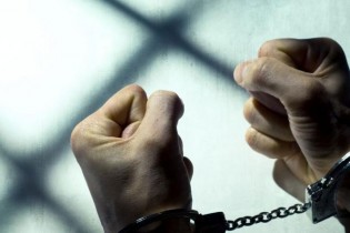 مرد متجاوز به دختر جوان برای نجات از اعدام ازدواج کرد