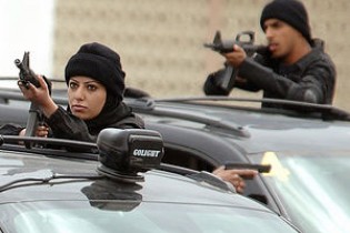 سربازی دختران در کویت جنجالی شد