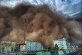 فیلم/ لحظه وحشتناک ریزش داربست براثر طوفان تهران  <img src="/images/video_icon.gif" width="16" height="13" border="0" align="top">