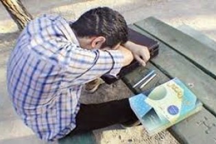 شمار تحصیل کردگان بیکار در کشور رو به افزایش است