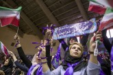 تصاویر/ اجتماع هواداران روحانی در کرمانشاه  <img src="/images/picture_icon.gif" width="16" height="13" border="0" align="top">