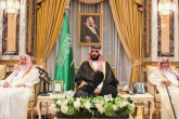 فیلم/ اعتراض  شاهزاده سعودی به ولیعهدی محمد بن سلمان در مراسم بیعت با وی  <img src="/images/video_icon.gif" width="16" height="13" border="0" align="top">