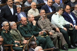 غایبان مراسم دوازدهمین تحلیف ریاست جمهوری چه کسانی بودند؟