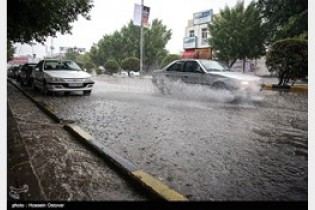 وقوع سیلاب ، تگرگ و گرد و غبار در 15 استان