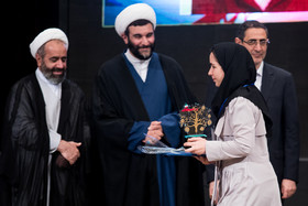 اهدای جوایز به برگزیدگان دومین جشنواره آموزشی تحصیلی جایزه ملی ایثار