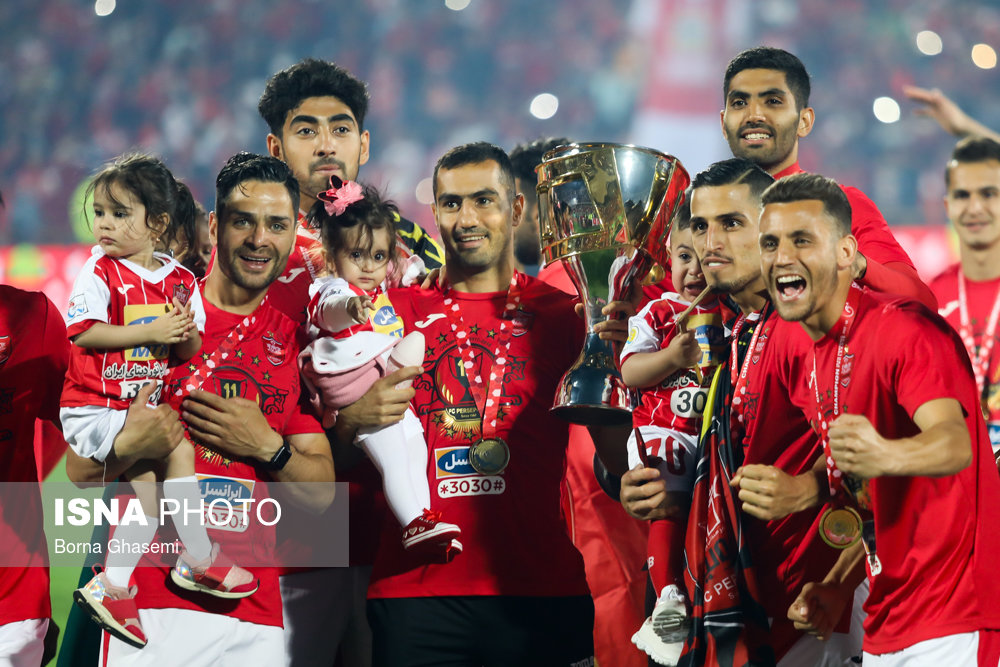 دیدار تیم‌های فوتبال پرسپولیس و سپیدرود و جشن قهرمانی پرسپولیس