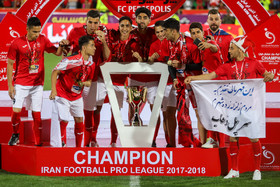 دیدار تیم‌های فوتبال پرسپولیس و سپیدرود و جشن قهرمانی پرسپولیس