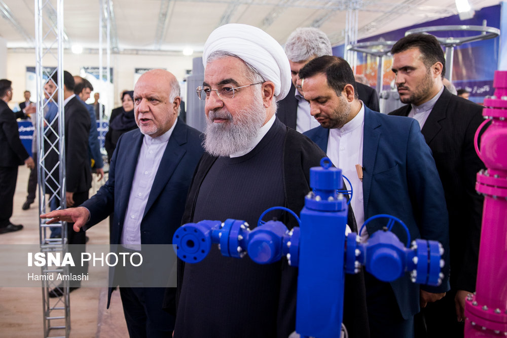 بازدید رییس جمهور از بیست و سومین نمایشگاه بین‌المللی نفت، گاز، پالایش و پتروشیمی