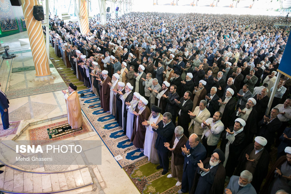 راهپیمایی نمازگزاران نماز جمعه در واکنش به خروج آمریکا از برجام