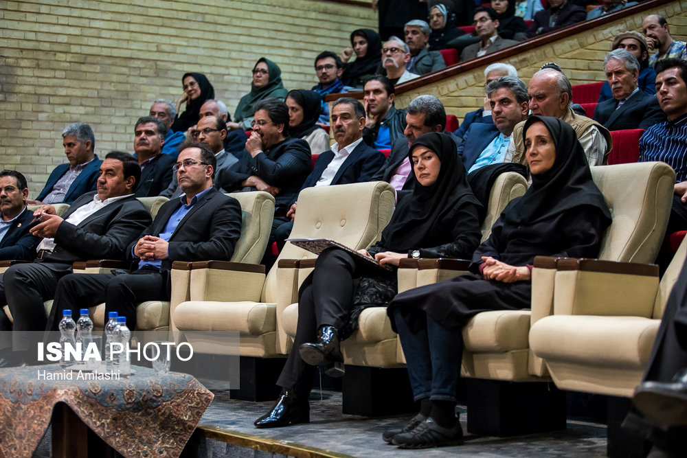 افتتاح نمایشگاه دایمی صنایع دستی در سازمان میراث فرهنگی و گردشگری