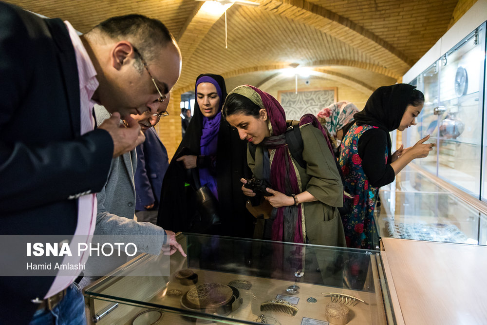 افتتاح نمایشگاه دایمی صنایع دستی در سازمان میراث فرهنگی و گردشگری