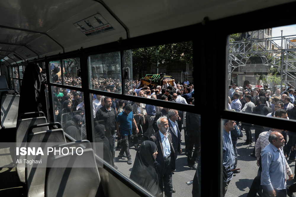 مراسم تشییع پیکر حجت‌الاسلام والمسلمین سید مهدی طباطبایی