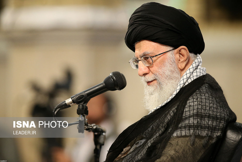 دیدار جمعی از دانشجویان و نمایندگان تشکل‌های دانشجویی با مقام معظم رهبری