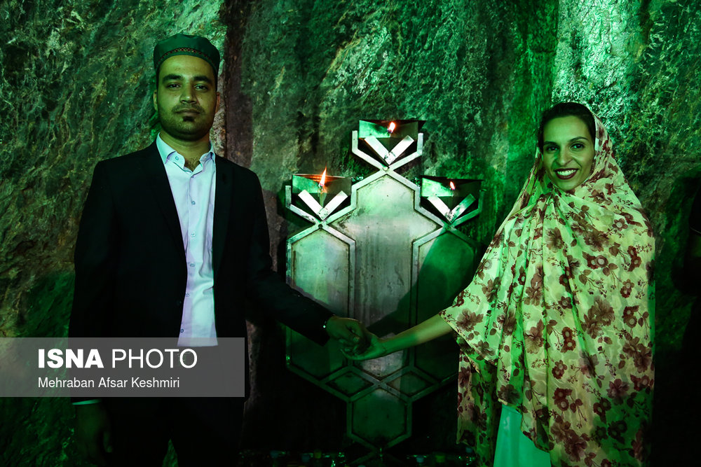 گردهمایی زرتشتیان در زیارتگاه «پیرسبز»