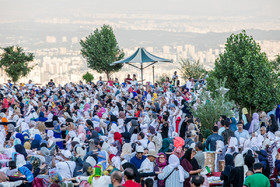 گردهمایی یوگا - بام تهران