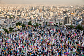 گردهمایی یوگا - بام تهران