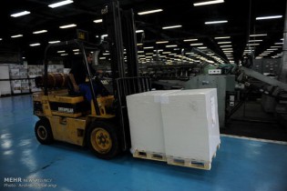 تکذیب ممنوعیت واردات کاغذ و مقوا/ دولت با سودجویان برخورد کند