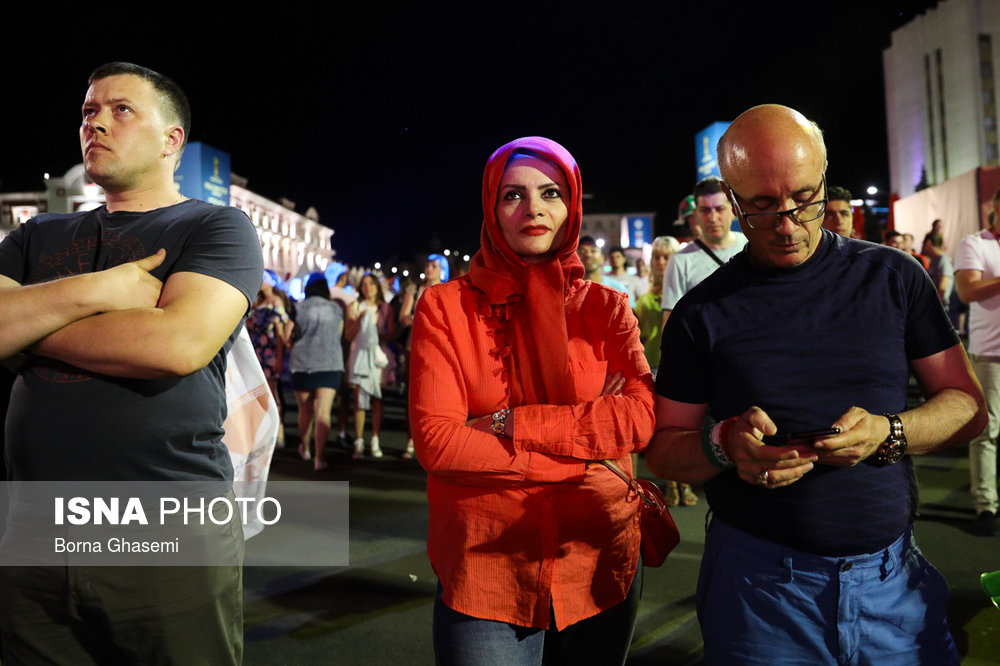 هوادران تیم ملی در فن فست سارانسك در شب قبل از بازی ایران پرتغال