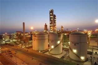 سود ۴ هزار میلیاردتومانی پتروشیمی‌ها؛ارمغان اختلاف قیمت دلار