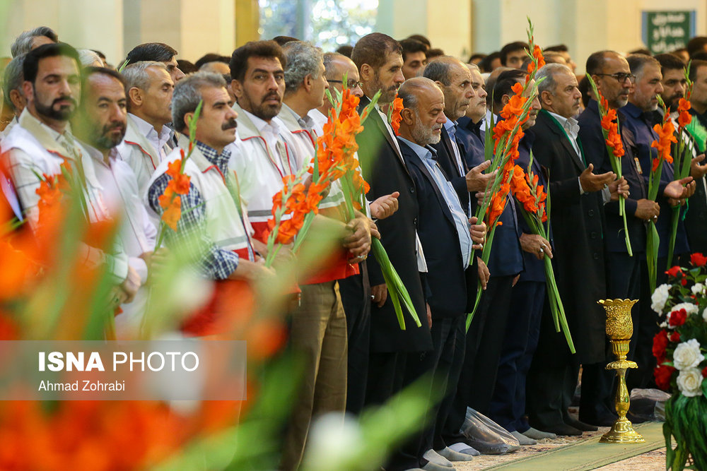 مراسم آغاز جشن های دهه کرامت در قم