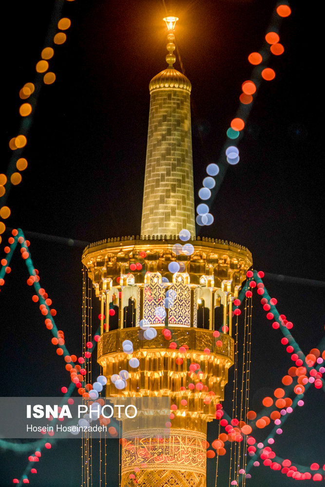 آذین‌بندی و چراغانی حرم مطهر رضوی در آستانه میلاد امام هشتم