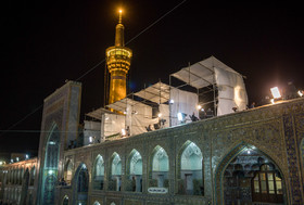 آذین‌بندی و چراغانی حرم مطهر رضوی در آستانه میلاد امام هشتم