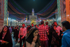 آذین‌بندی و چراغانی حرم مطهر رضوی در آستانه میلاد امام هشتم