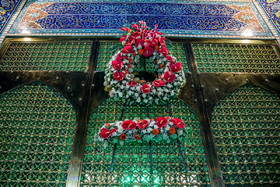آذین‌بندی و چراغانی حرم مطهر رضوی در آستانه میلاد امام هشتم