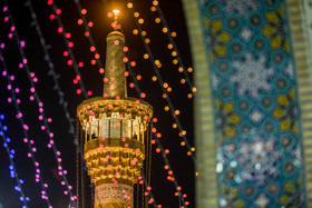 آذین‌بندی و چراغانی حرم مطهر رضوی در آستانه میلاد امام هشتم