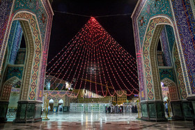 آذین‌بندی و چراغانی حرم مطهر رضوی در آستانه میلاد امام هشتم