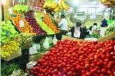 متوسط قیمت انواع میوه به ۷ الی ۸ هزار تومان رسیده است/ چگونه قیمت میوه را ارزان کنیم؟