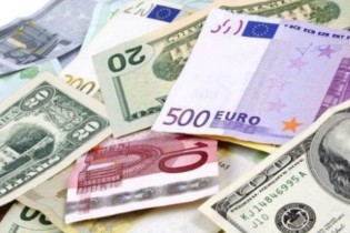 لزوم مدیریت منابع ارزی برای مسافرت های تفریحی و زیارتی