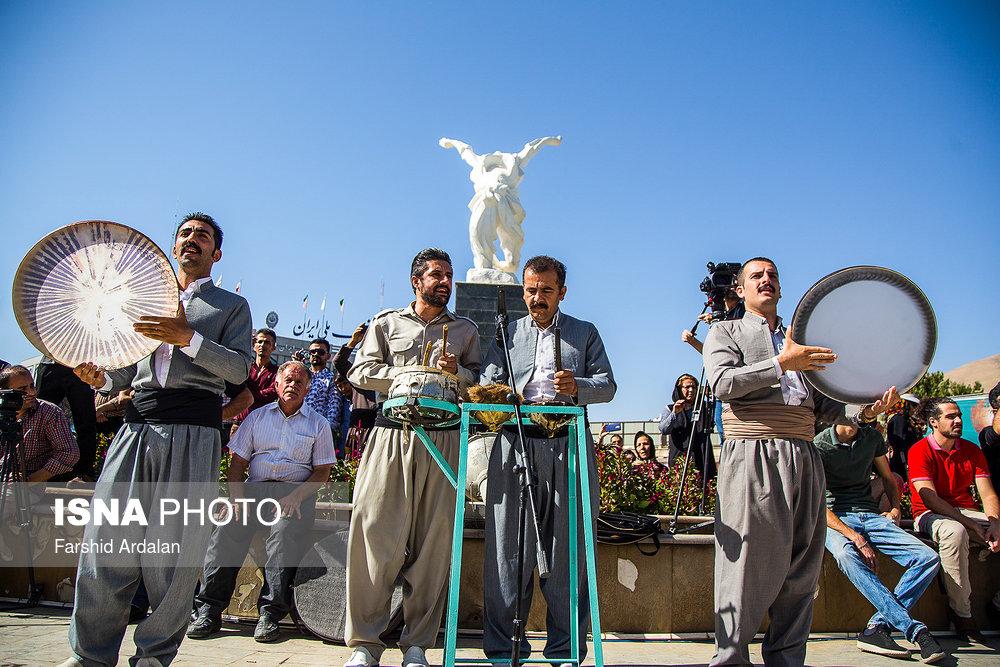 کارنوال دف نوازی در سنندج