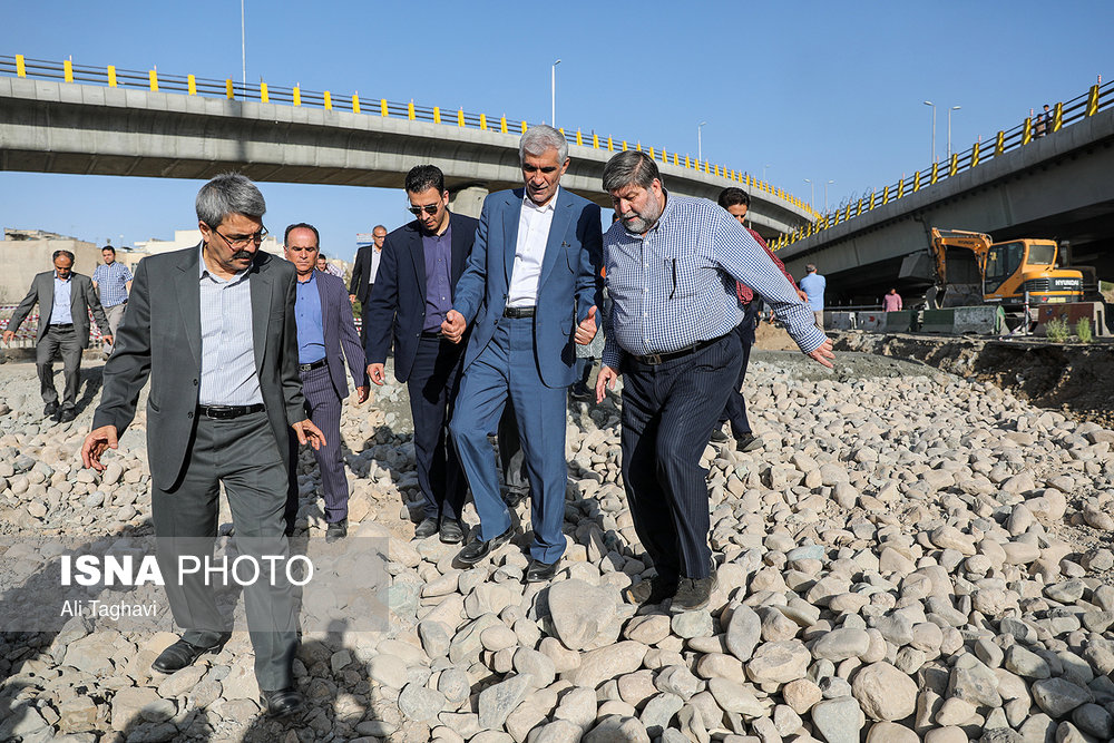 در حاشیه ی بازدید شهردار تهران از پروژه اتوبان صیاد شیرازی