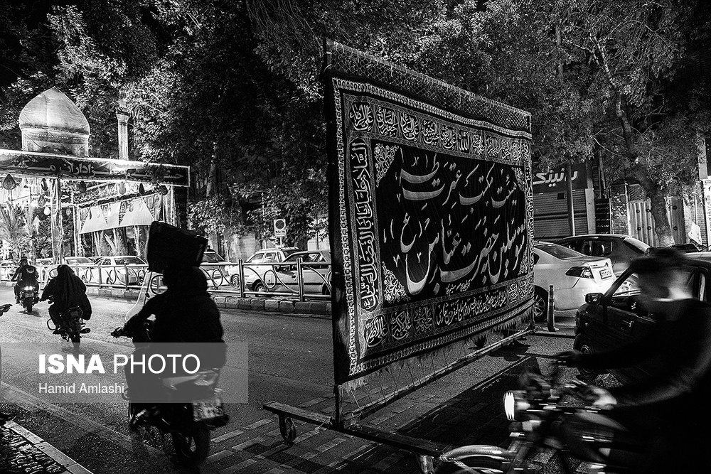 شب‌های سوگواری - عزاداری دهه اول محرم در میدان منیریه تهران