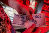 لیر ترکیه مجددا در برابر دلار عقب نشست