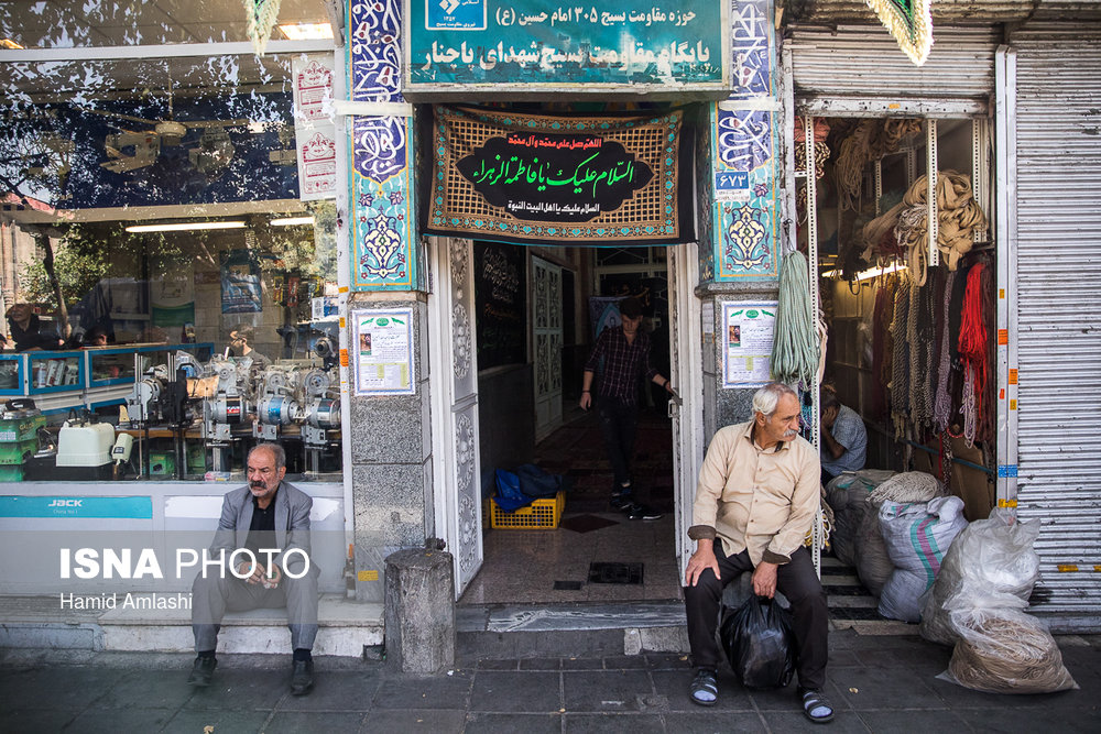 ورودی مسجد مصباح الزهرا در خیابان خیام