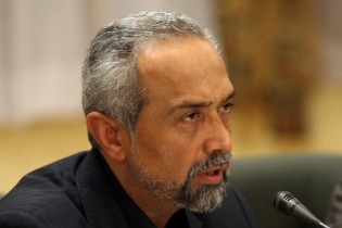 نهاوندیان: روند کاهش قیمت ارز باید ادامه یابد