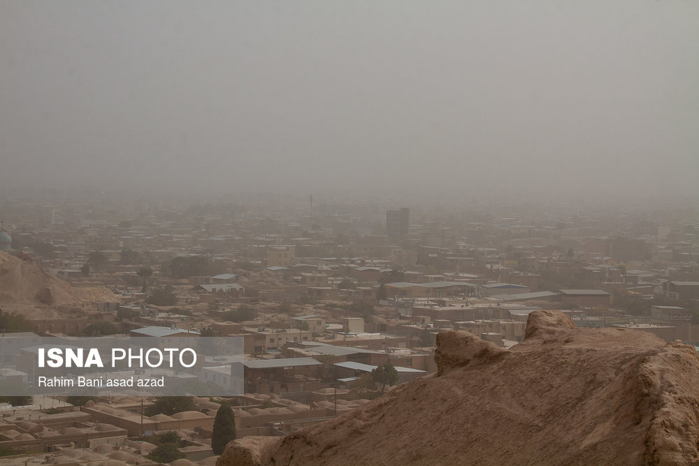 گرد و غبار و آلودگی هوای کرمان