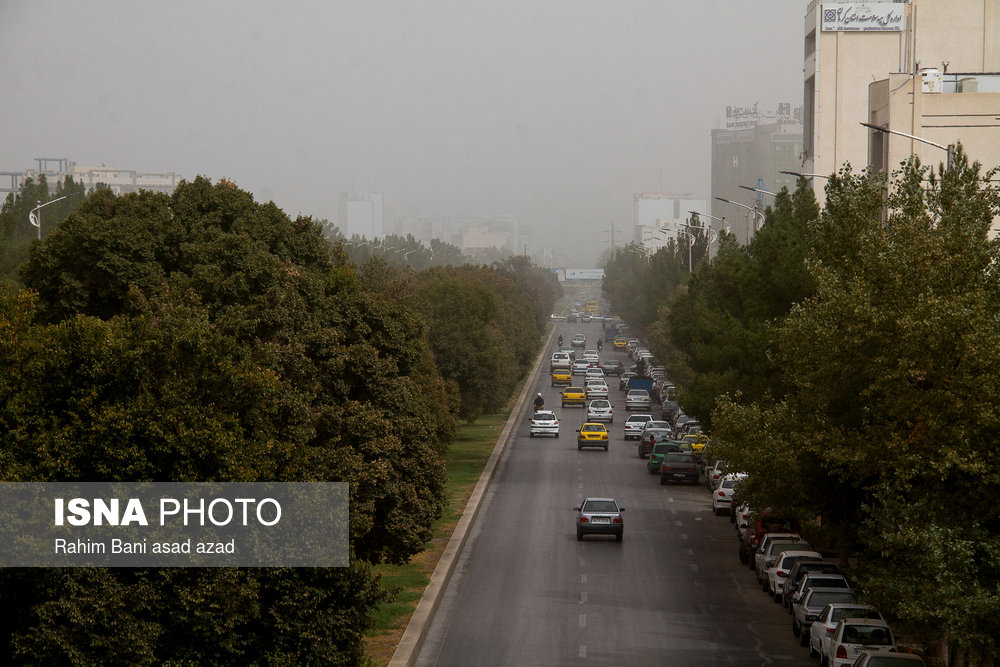 گرد و غبار و آلودگی هوای کرمان