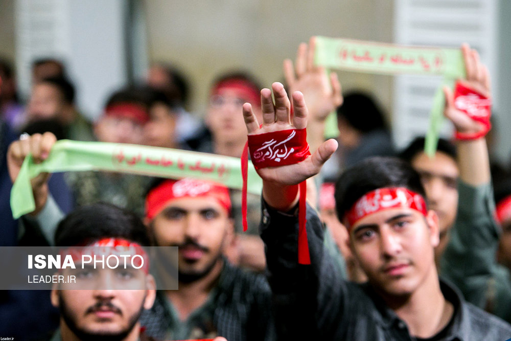 دیدار هزاران نفر از دانش‌آموزان و دانشجویان با مقام معظم رهبری